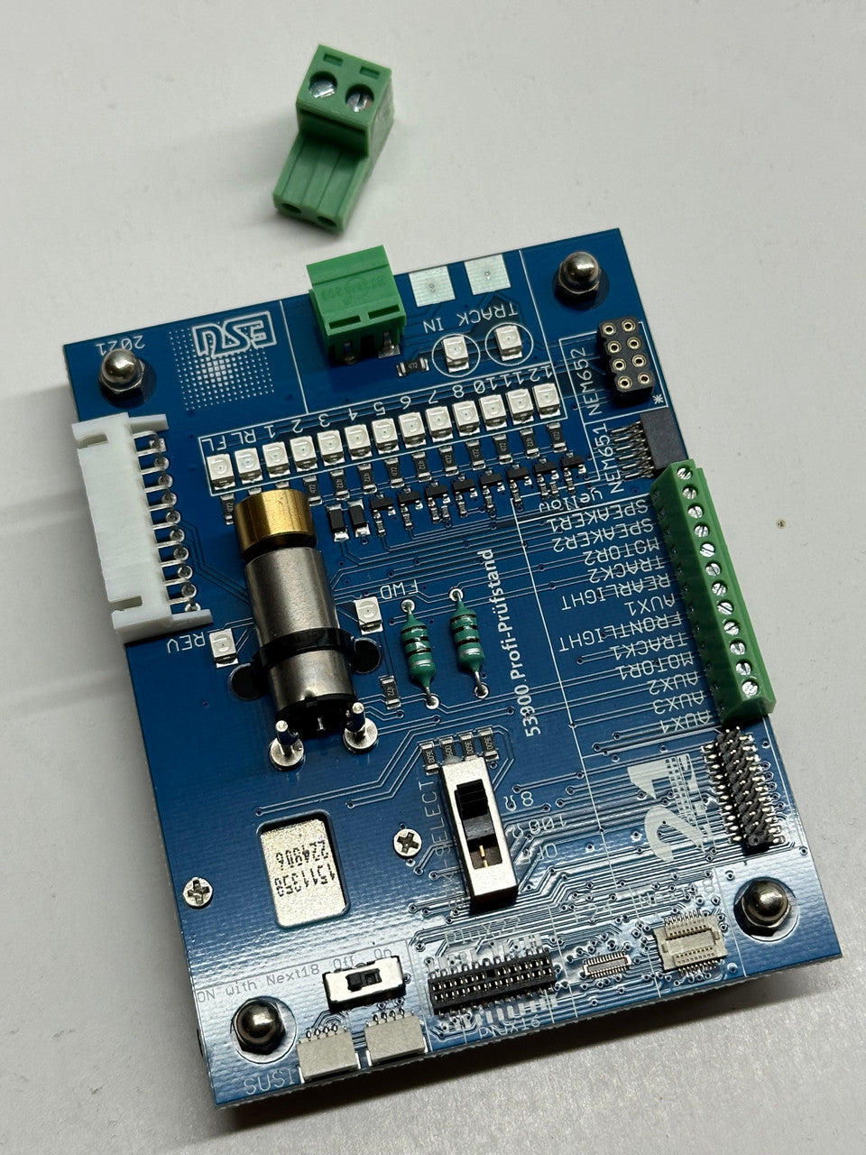 53900 DCC Decoder Tester with motor speaker LED's