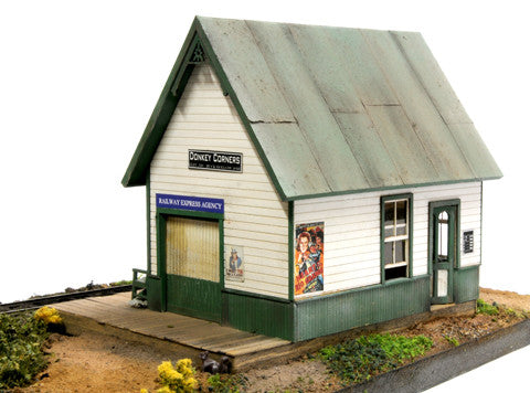 2108 HO Donkey Corners Depot