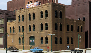Arched Window Industrial Building - HO Scale Kit