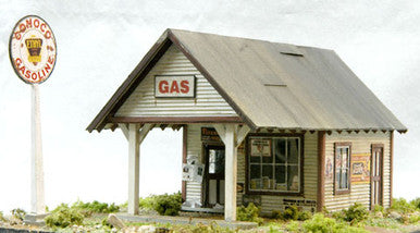 2109 HO 1930's-40's Gas Station