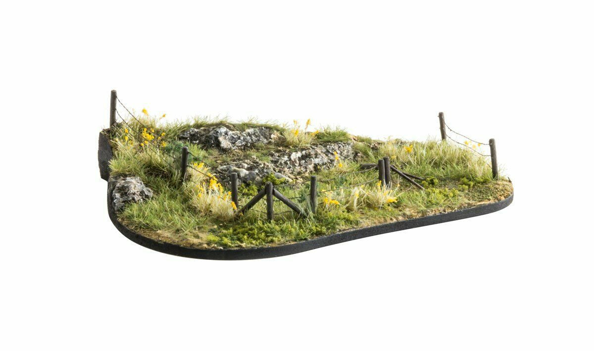 Woodland Scenics A2980 HO Barbed Wire Fence, Gates, Posts, 26.4"