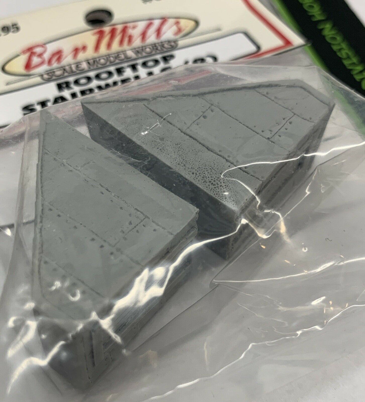2023 HO Scale Rooftop Staircase pkg-2