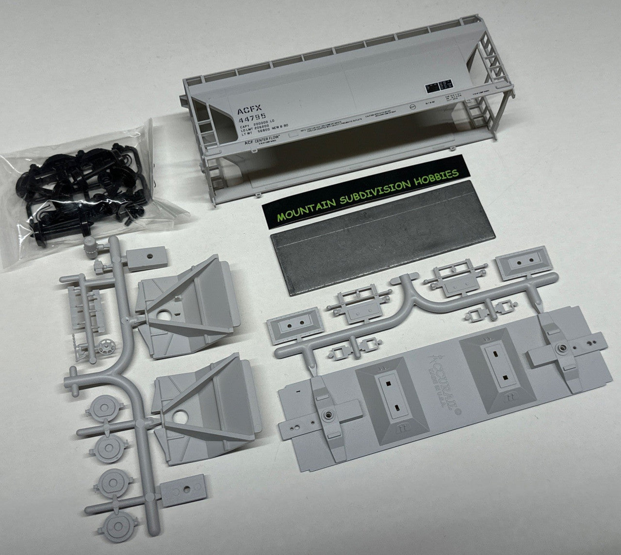 2220 HO ACF 2-Bay Covered Hopper ACFX #44795 | Kit