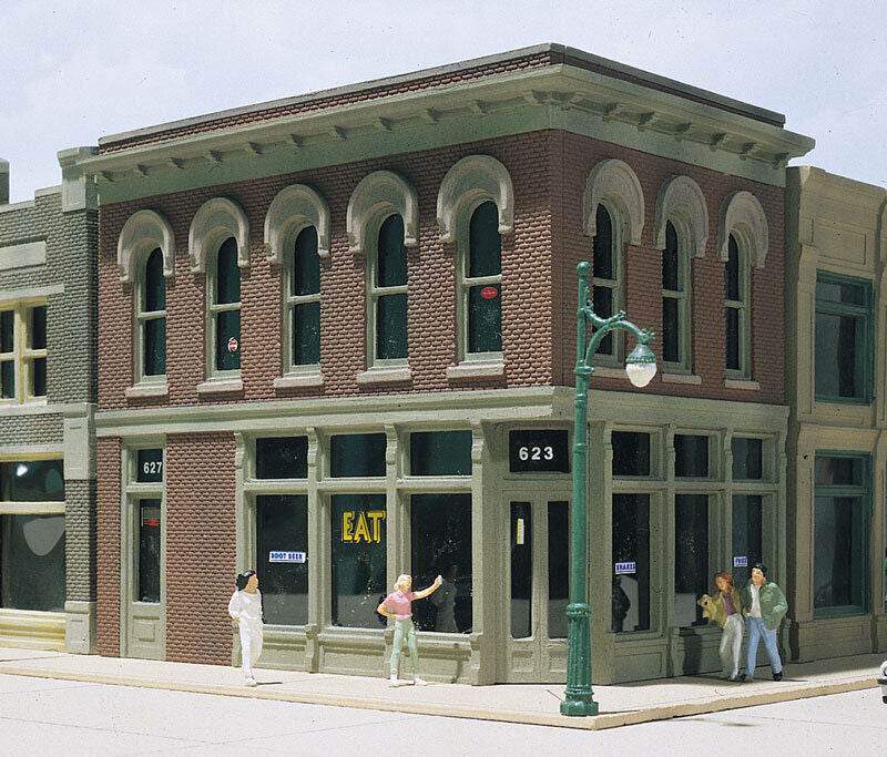 Woodland Scenics DPM 11500 - HO Building Kit - The Other Corner Cafe